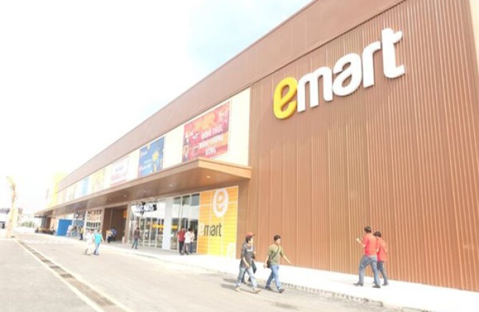 
Chỉ tính riêng tại Hàn Quốc, Tập đoàn Emart có hơn 160 cửa hàng đang hoạt động. Bên cạnh đó, Emart còn có nhiều chi nhánh văn phòng đặt tại Mỹ, Nhật Bản và Việt Nam.
