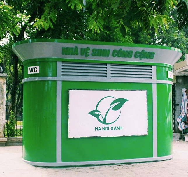 
CTCP Vinasing Group đã dành một phần lợi nhuận trong suốt nhiều năm hoạt động để tài trợ hơn 193 tỷ đồng cho thành phố Hà Nội, đầu tư cho những công trình công ích phục vụ cộng đồng và dân sinh bao gồm: 500 nhà vệ sinh công cộng, 200 ghế gang đúc và inox, 20 cây lọc nước uống trực tiếp...
