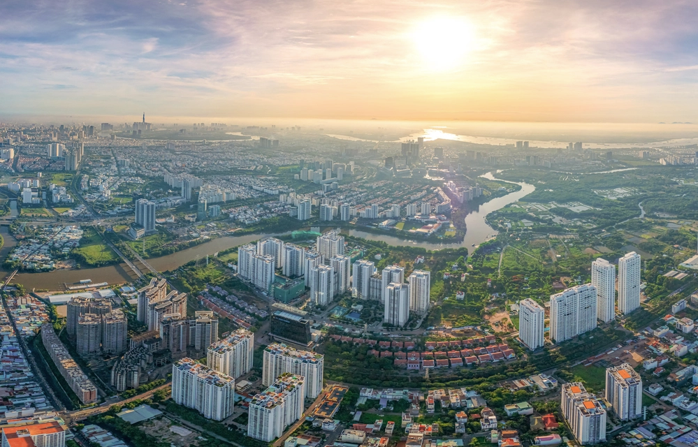 
Bên cạnh những cái tên như Australia, Ấn Độ, Hong Kong (Trung Quốc) cùng với Trung Quốc đại lục, Việt Nam được liệt kê là một trong số 5 điểm đến hàng đầu được giới siêu giàu Singapore lựa chọn để “rót tiền” cho lĩnh vực bất động sản. Ảnh minh họa
