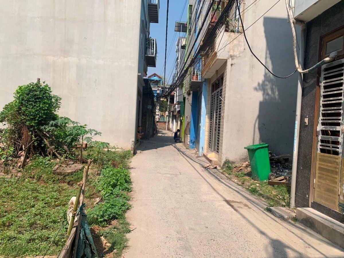 
Theo báo cáo thị trường bất động sản quý đầu năm nay của Batdongsan.com.vn, dù giá bán của nhà riêng Hà Nội tăng nhưng mức độ quan tâm cùng với sức mua đối với thị trường này lại giảm. Ảnh minh họa
