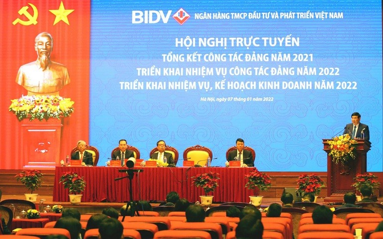 
Hội nghị trực tuyến Triển khai nhiệm vụ công tác Đảng và công tác kinh doanh năm 2022 của Ngân hàng BIDV
