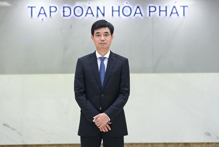 
Bên cạnh vai trò Tổng Giám đốc Tập đoàn Hòa Phát, ông Nguyễn Việt Thắng còn trực tiếp điều hành và giữ chức vụ Giám đốc Công ty CP Thép Hòa Phát Hải Dương
