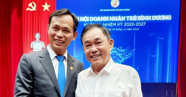 
Ông Huỳnh Trần Phi Long còn được biết đến là con trai cả của ông Huỳnh Uy Dũng (hay còn được gọi là ông Dũng ‘lò vôi’) - Chủ tịch của Công ty Cổ phần Đại Nam cùng với vợ cũ
