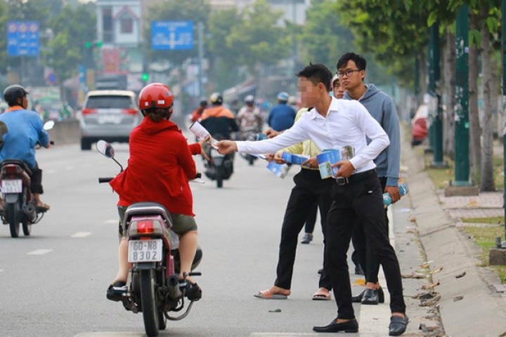 
Môi giới bất động sản hứng chịu những tác động từ thị trường đi xuống. (Ảnh minh họa)
