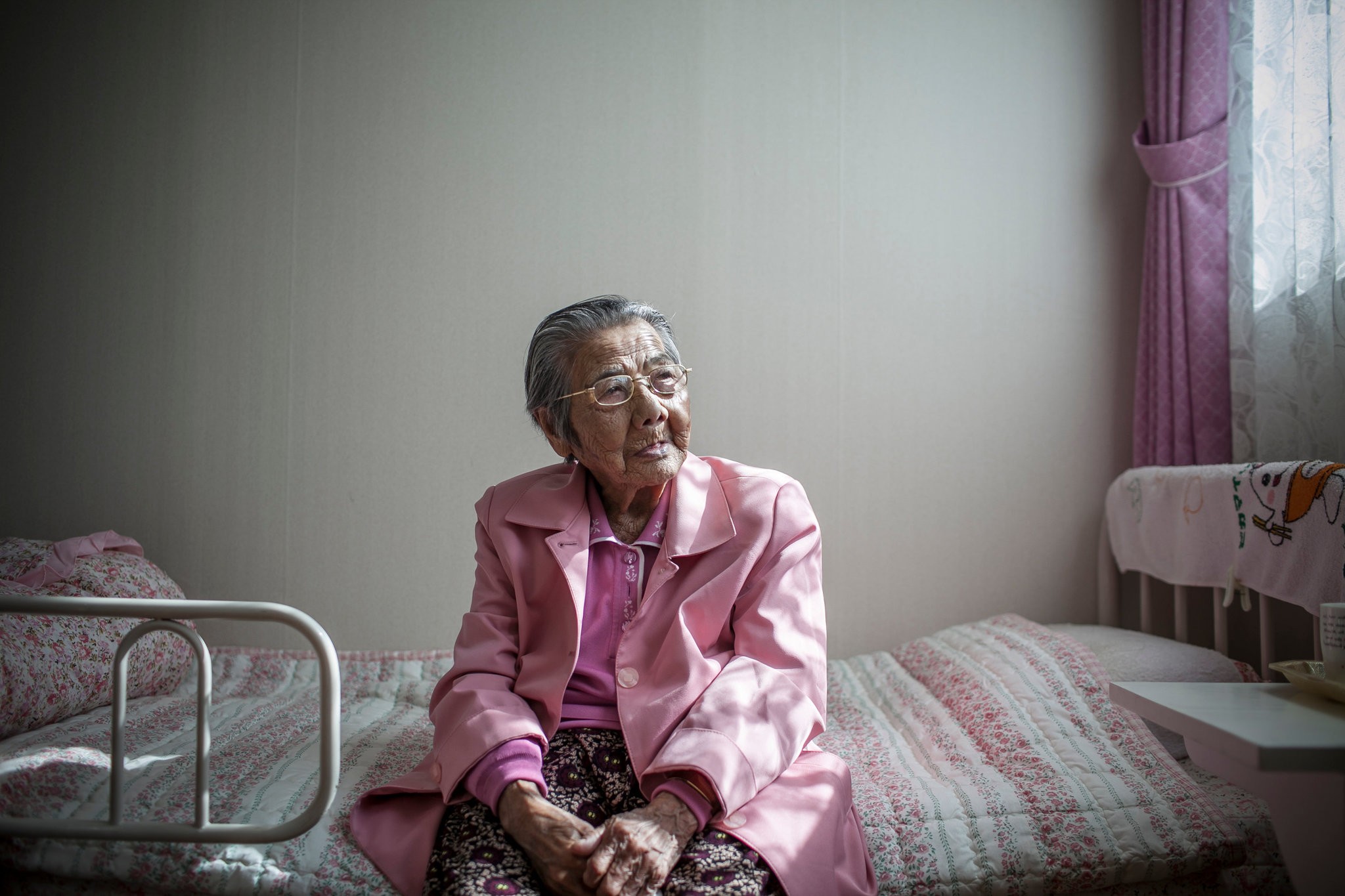Hàn Quốc nở rộ startup dịch vụ chăm sóc người già neo đơn - ảnh 1