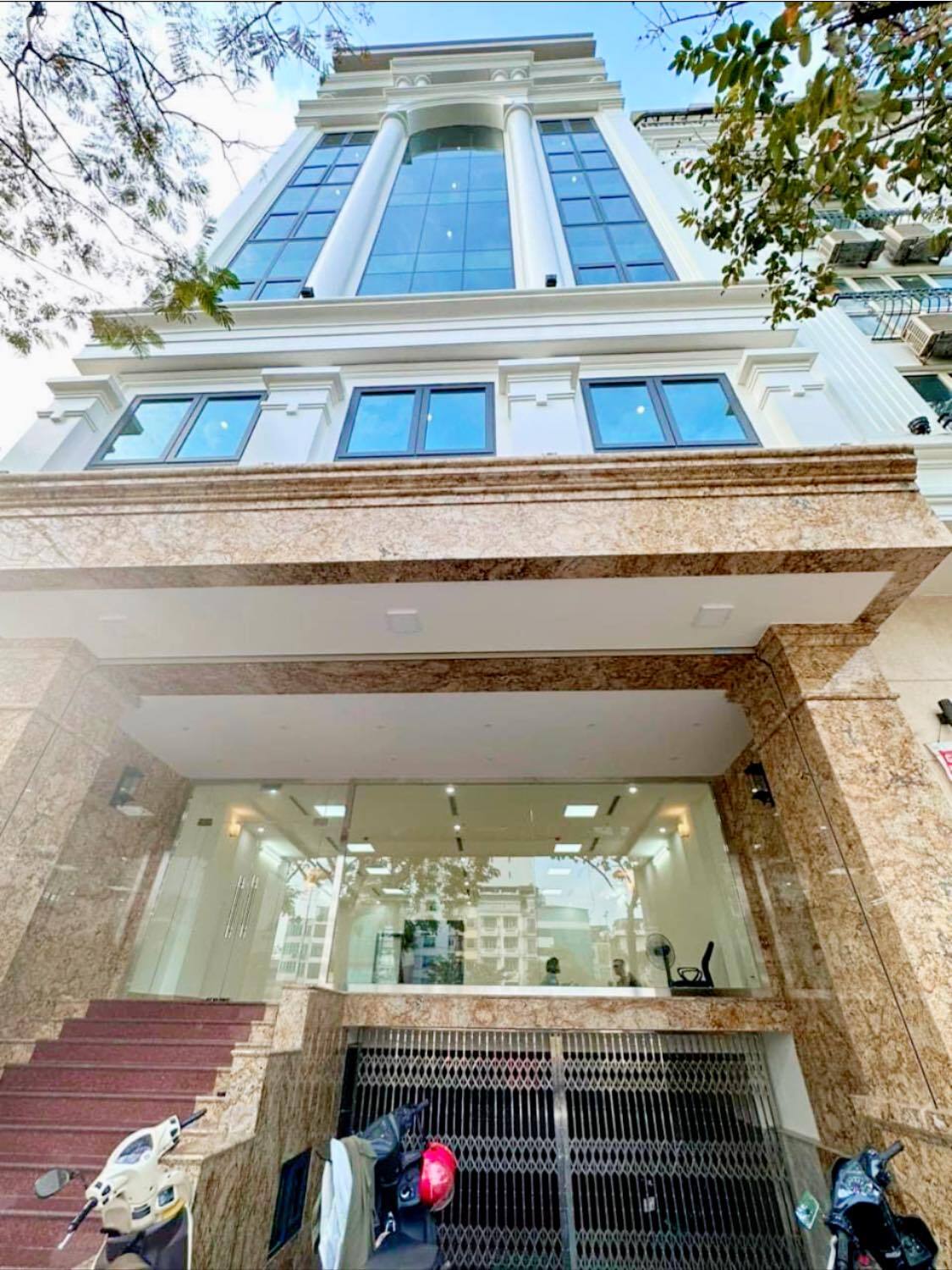 Tòa nhà mặt phố Quan Hoa, Cầu Giấy, 9 tầng thang máy mới tinh, thiết kế hiện đại, xịn sò-01