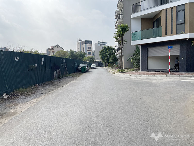 Cần bán 80,2m2 đất, cách mặt phố Nguyễn Thời Trung 60m - Đường ô tô tránh, view dự án chung cư