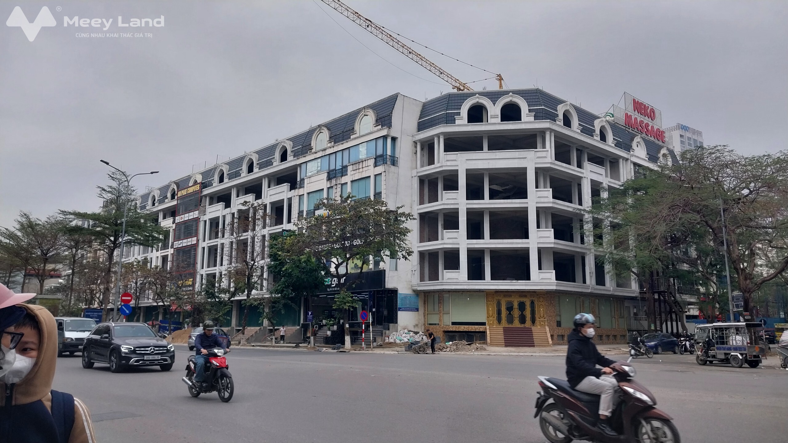 Bán căn building thiết kế hiện đại phố Chùa Láng, Đống Đa, Hà Nội, giá 87 tỷ-01