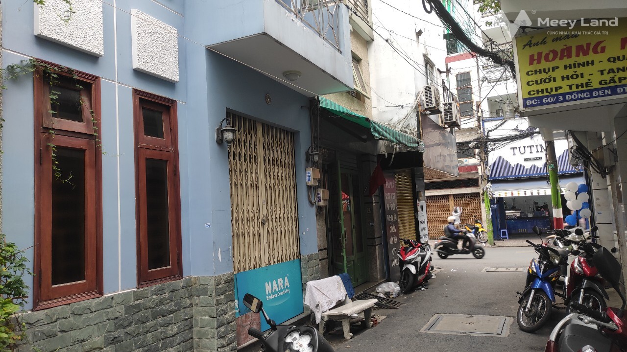 Nhà sát mặt tiền Đồng Đen, ô tô đậu gần nhà, 3.3 tỷ-01