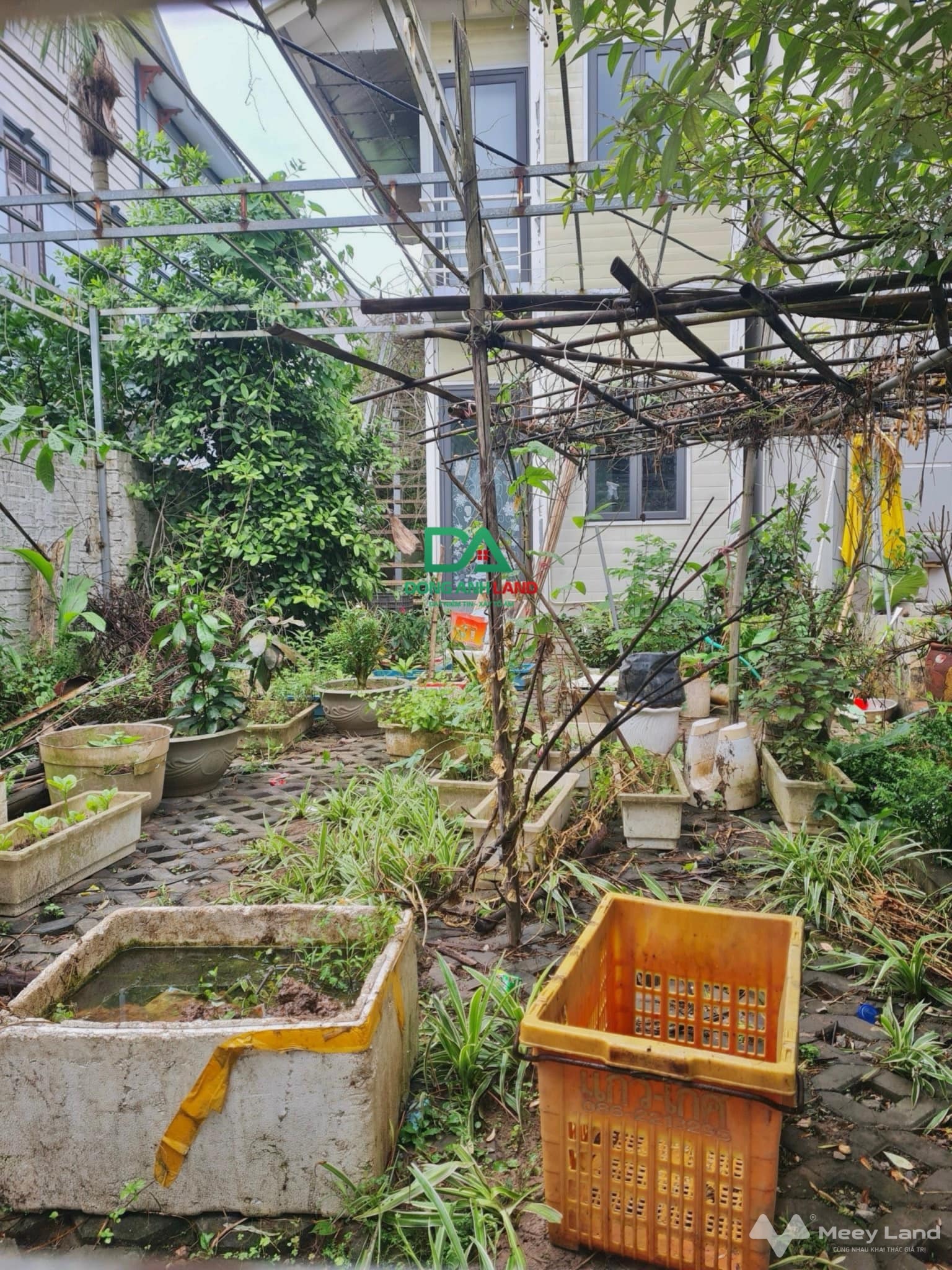 Cần bán 112,2m2 đất tại xóm Đầm Vân Nội, tặng nhà 2 tầng siêu đẹp-01