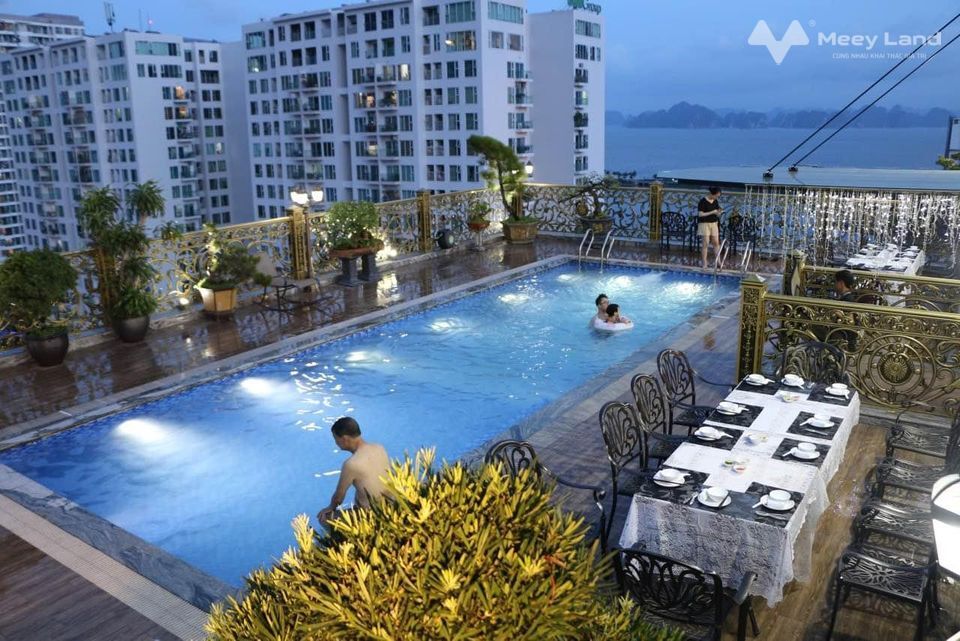 Bán Khách sạn 12 tầng, 43 phòng, 221m2 View Vịnh Hạ Long, trung tâm du lịch cách bãi tắm chỉ 300m-01