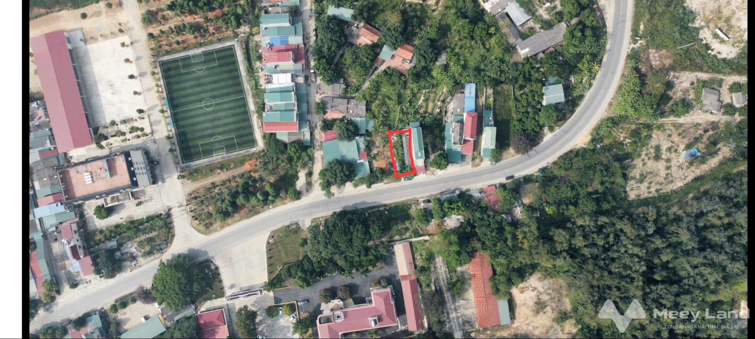 Bán đất mặt đường quốc lộ 2B Hồ Sơn, Tam Đảo, Vĩnh Yên, Vĩnh Phúc. Lh: 0986934038-02