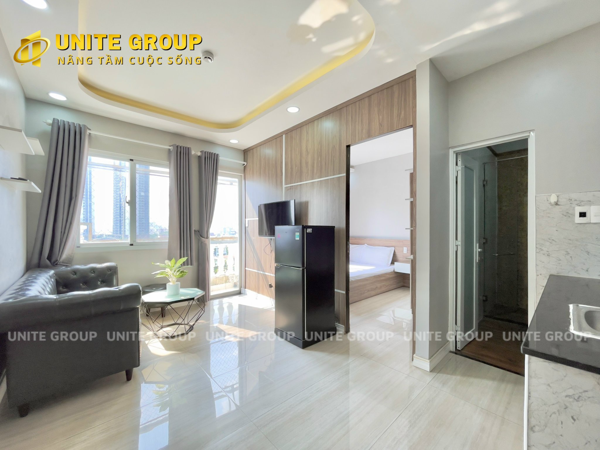 Cho thuê căn hộ 1 phòng ngủ đầy đủ nội thất, ban công gần khu cư xá, Crescent Mall, Cầu tân Thuận Tây-01