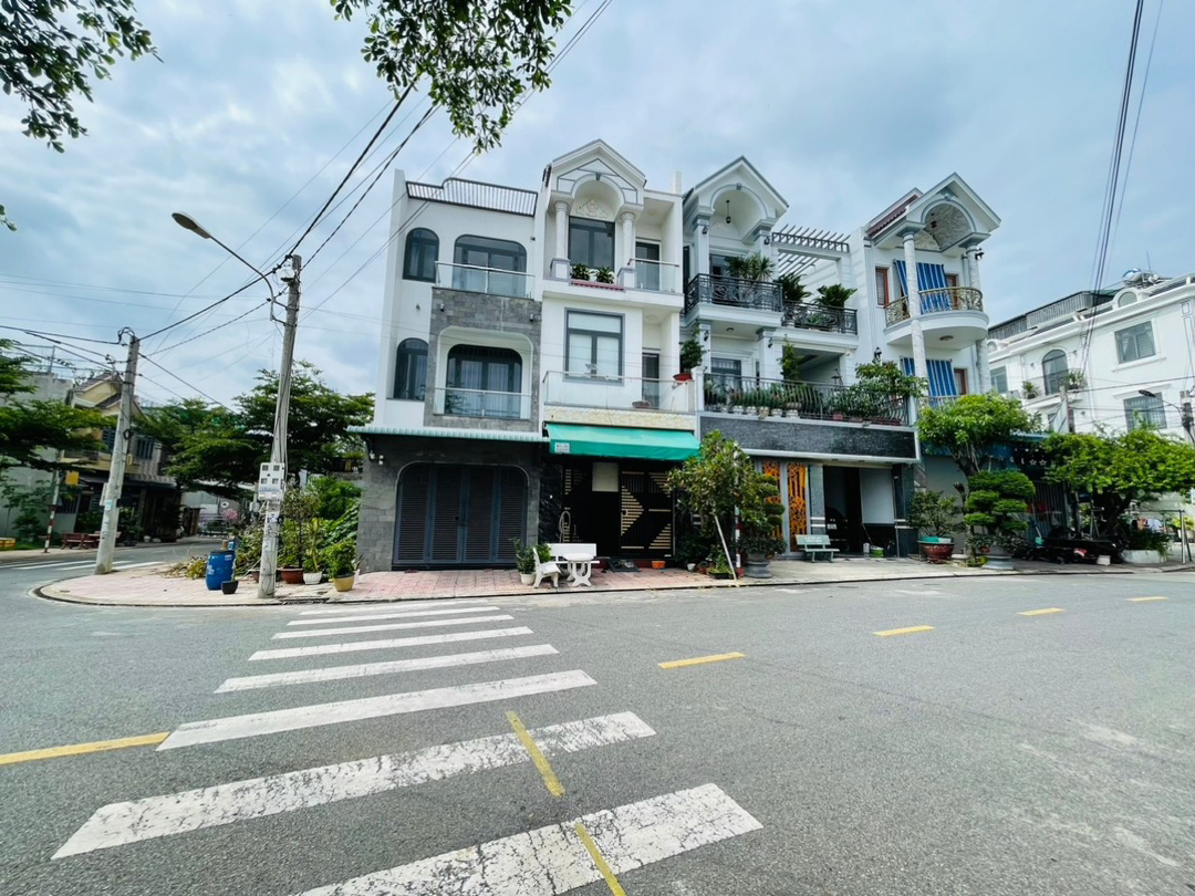Nhà phố KDC Lê Phong gần ngã tư Chiêu Liêu, chợ Đông Thành, 1198 phường Tân Bình, tp Dĩ An, Bình Dương-02