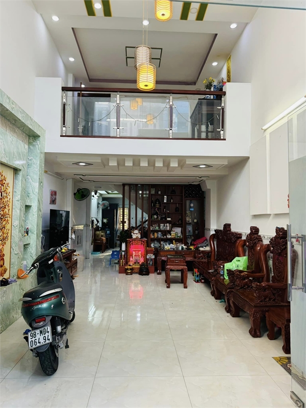 Nhà riêng 4,1m x 15m, 3 tầng tặng nội thất, hẻm Phan Huy Ích, Gò Vấp, giá 4,98 tỷ-01