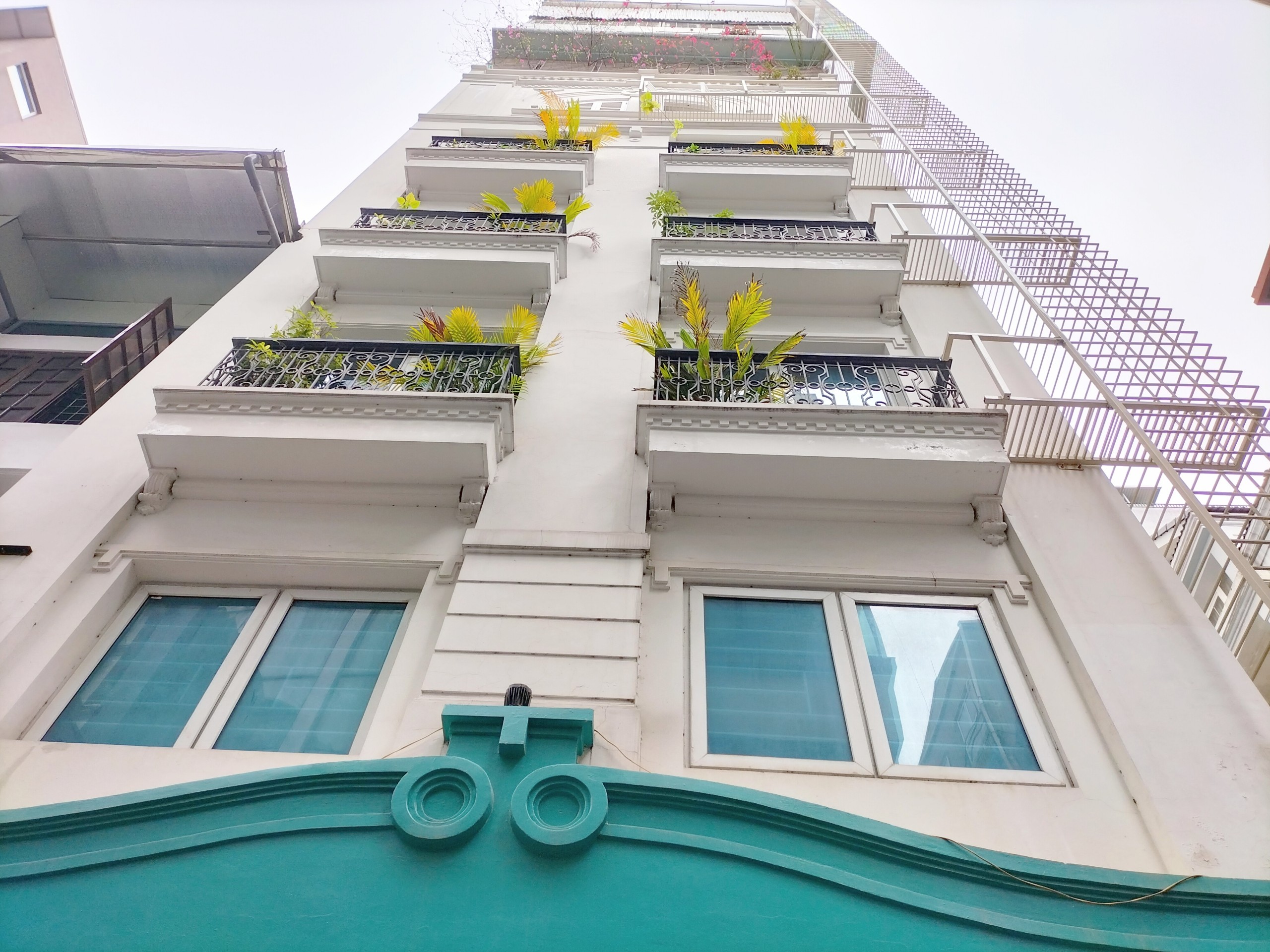 Cần bán nhà mặt phố Minh Khai, Hai Bà Trưng, diện tích 151m², 7 tầng, giá 53 tỷ