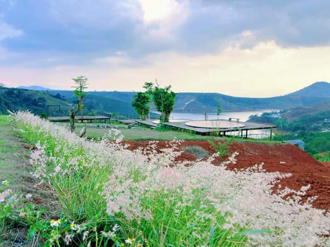 View hồ DakLong Thượng, đầy đủ tiện ích giá chỉ 4 triệu/m2-03