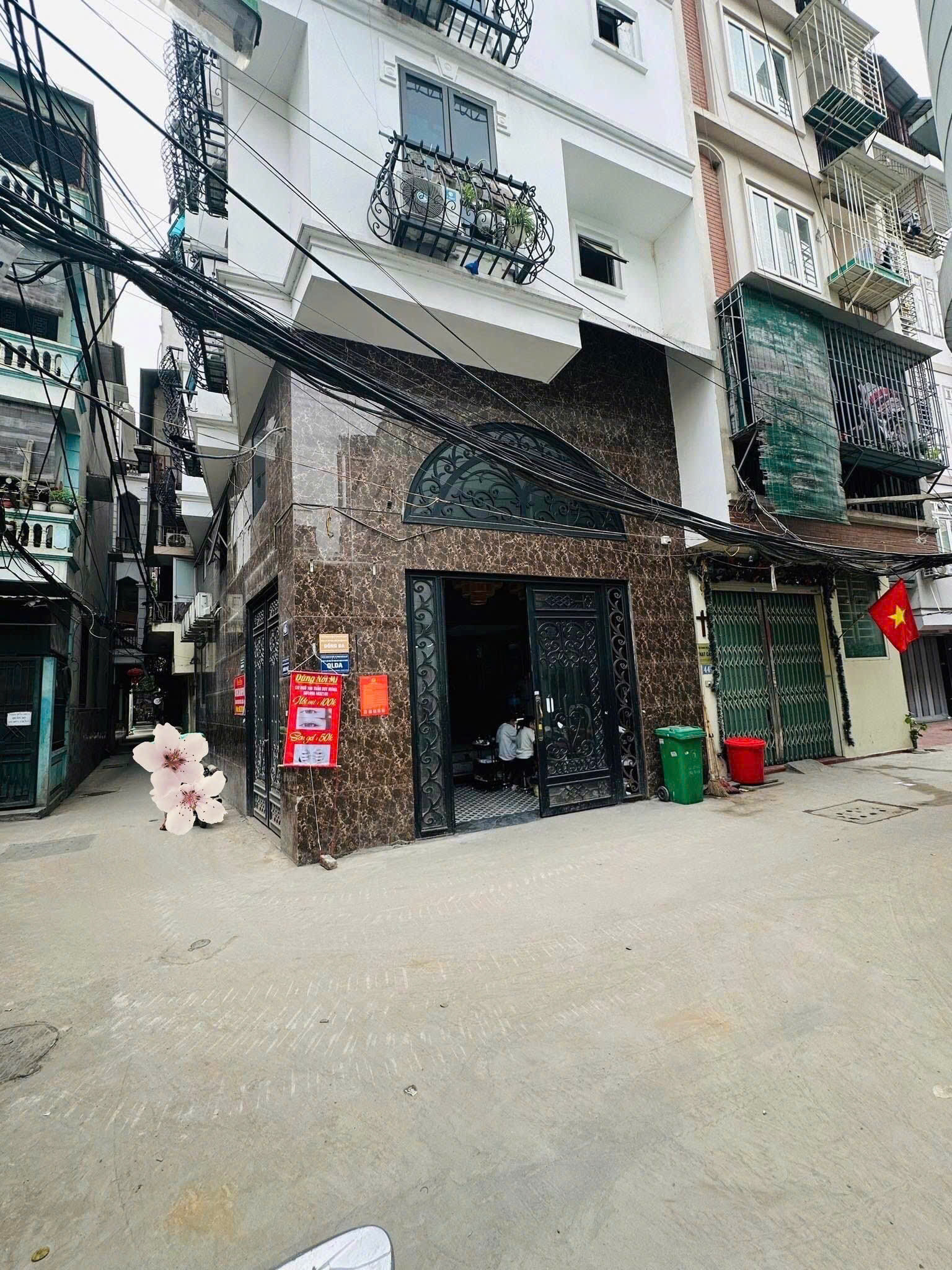 Продаётся недвижимость, 105 м², Cầu Giấy