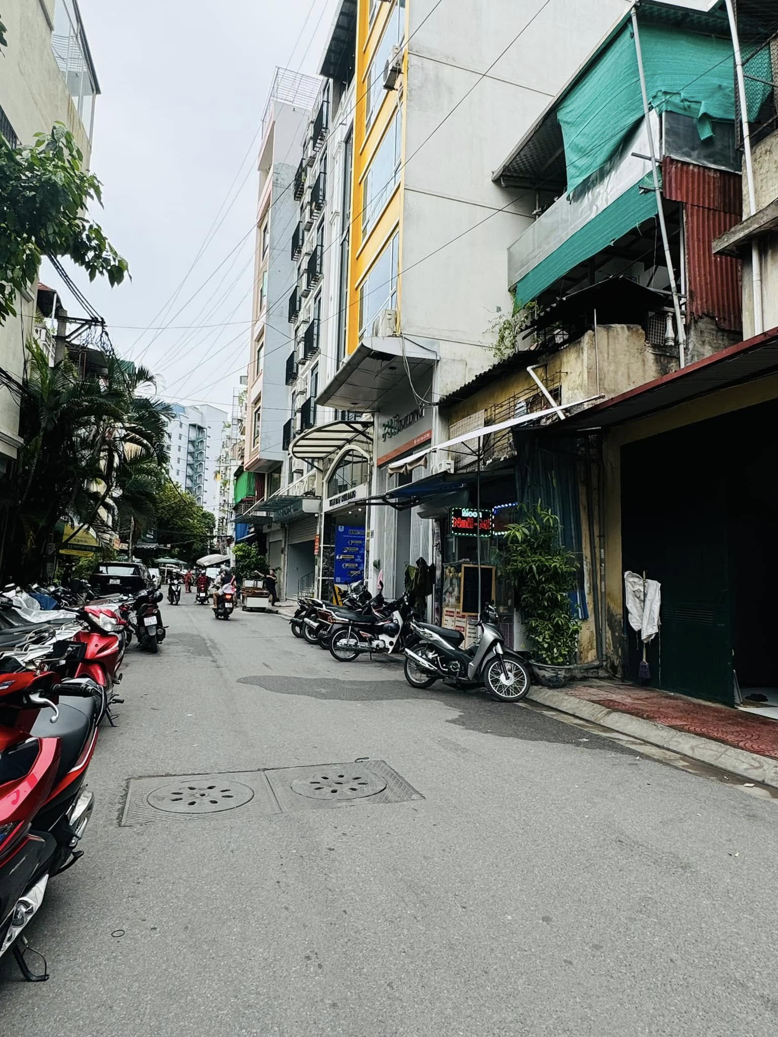 Продаётся дом, 3 спальни, 135 м², Hai Bà Trưng