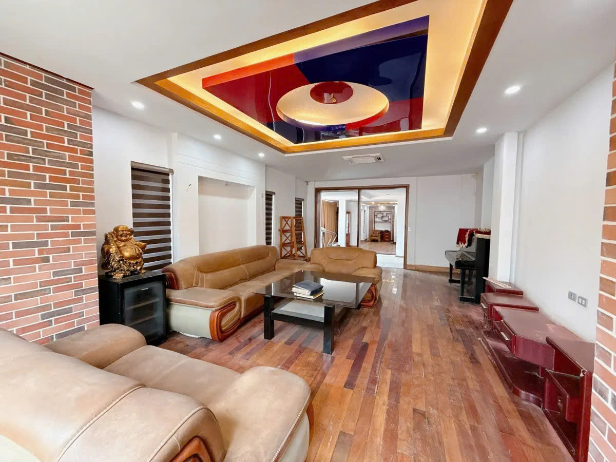 Продаётся дом, 5 спален, 100 м², Hà Đông