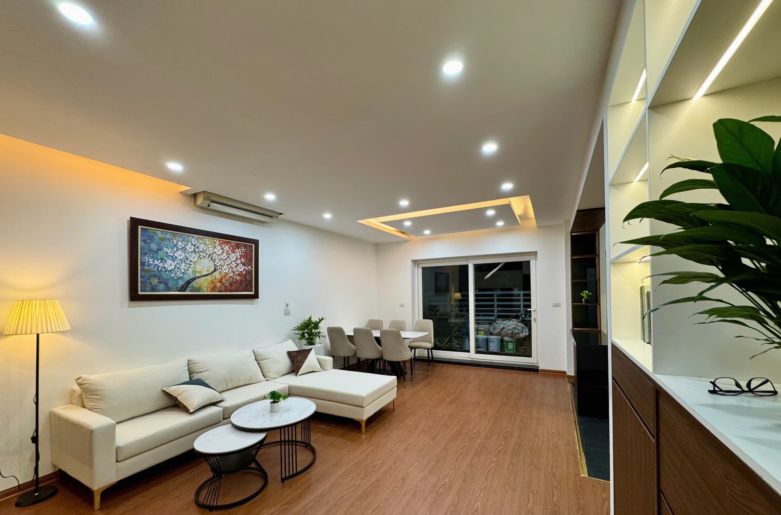 Продаётся квартира, 2 спальни, 72 м², Nam Từ Liêm
