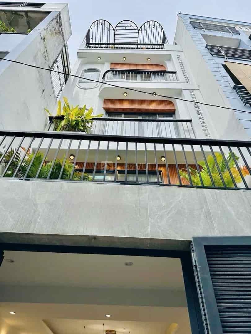 Продаётся дом, 3 спальни, 78,2 м², Bình Thạnh