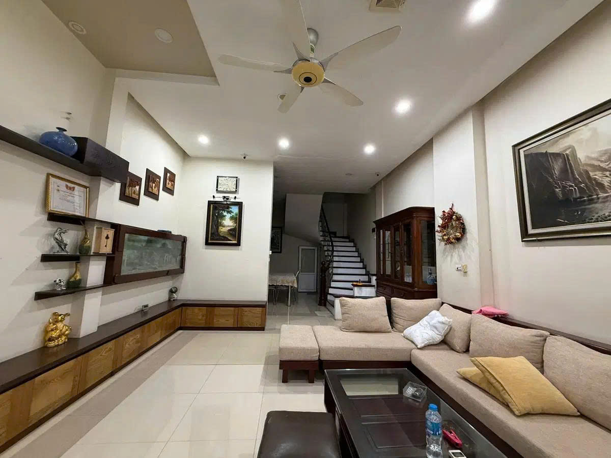 Продаётся дом, 5 спален, 47 м², Hà Đông