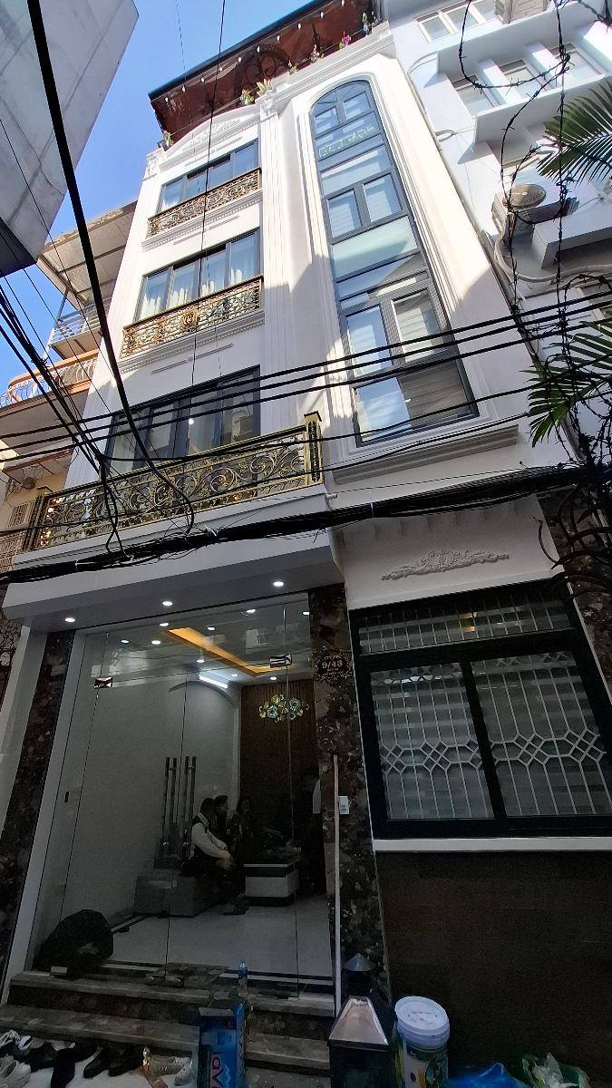 Продаётся дом, 5 спален, 50 м², Đống Đa