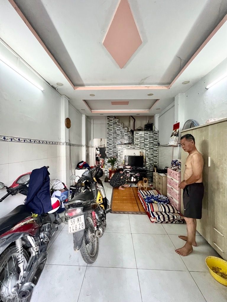 Продаётся дом, 2 спальни, 45 м², Bình Tân
