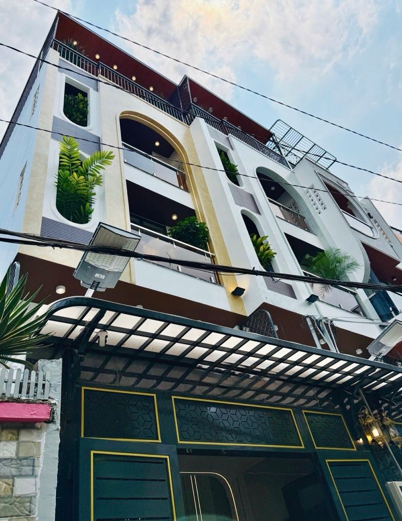 Продаётся дом, 5 спален, 68 м², Gò Vấp