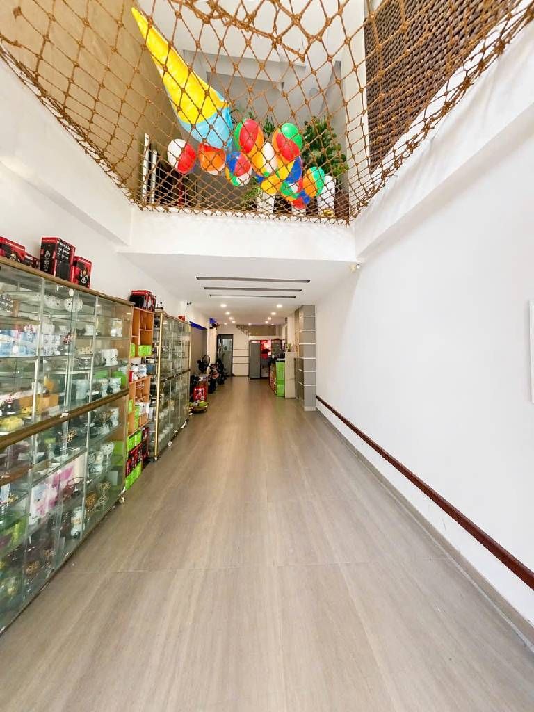 Продаётся дом, 6 спален, 53 м², Tân Phú