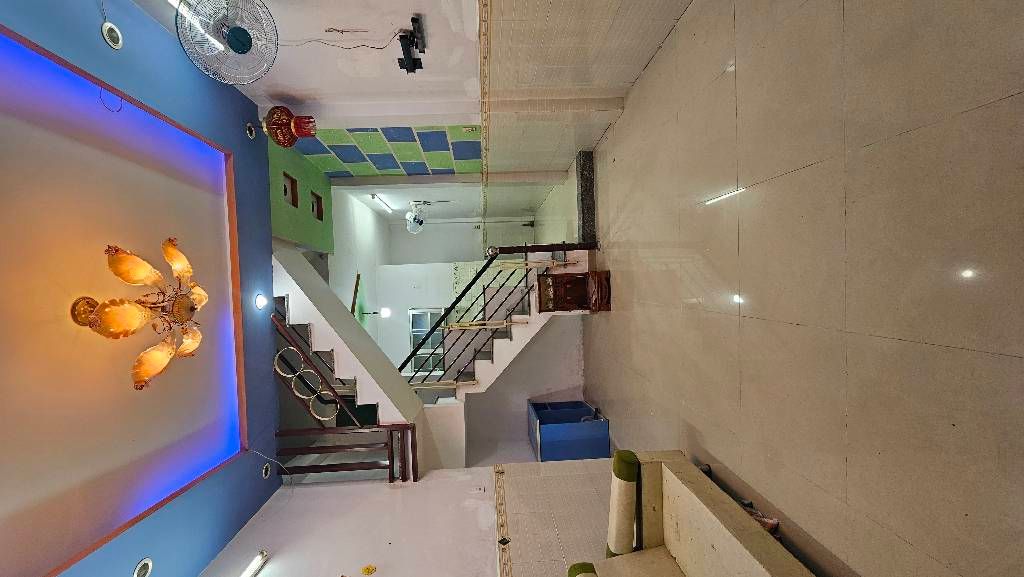 Продаётся дом, 4 спальни, 35 м², Tân Phú