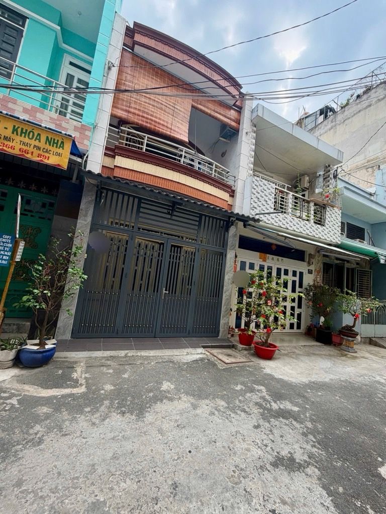 Продаётся дом, 3 спальни, 52 м², Tân Phú
