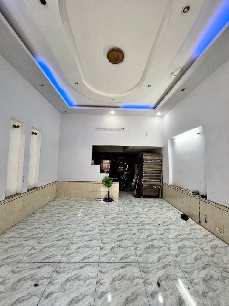 Продаётся дом, 4 спальни, 80 м², Bình Tân
