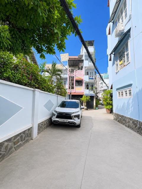 Продаётся дом, 9 спален, 47 м², Bình Thạnh