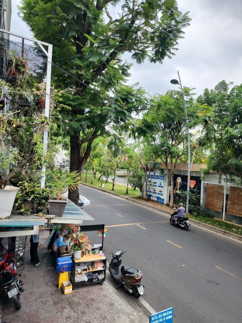 Продаётся дом, 2 спальни, 49 м², Quận 3