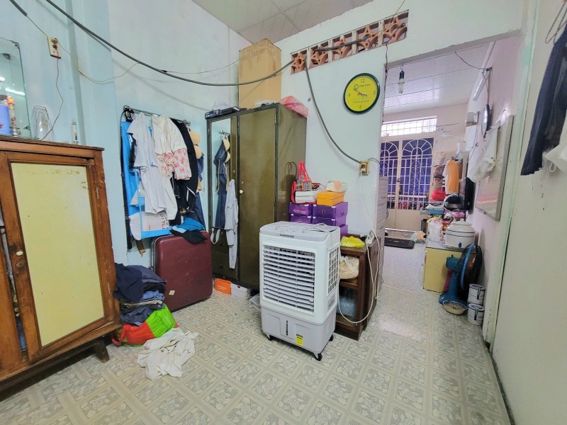 Продаётся дом, 4 спальни, 60 м², Quận 3