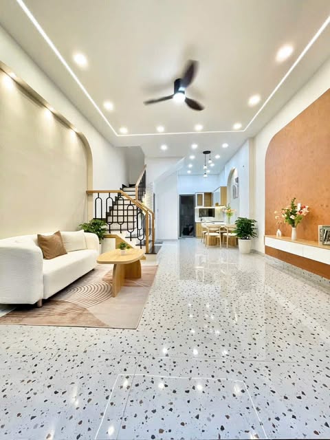 Продаётся дом, 3 спальни, 43 м², Bình Thạnh