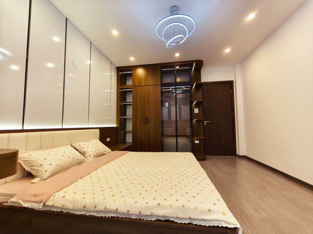 Продаётся дом, 3 спальни, 34 м², Hai Bà Trưng
