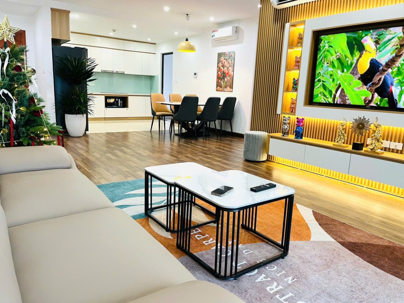 Продаётся квартира, 2 спальни, 75 м², Cầu Giấy
