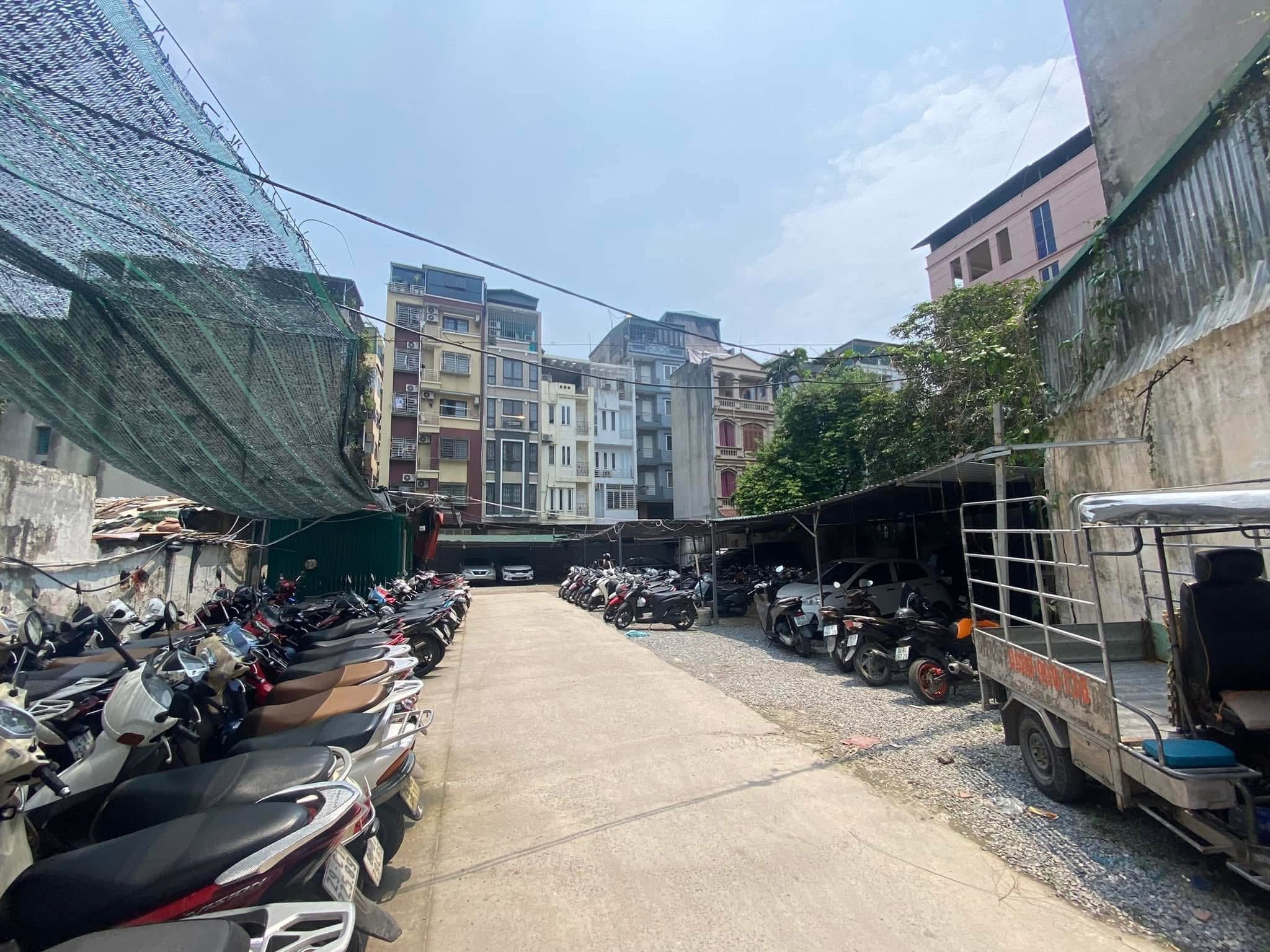4-bedroom house for sale, 1100 m², Cầu Giấy