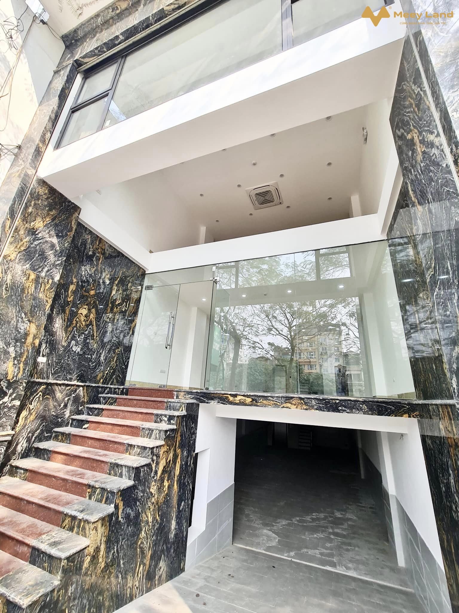 Продаётся дом, 4 спальни, 100 м², Thanh Xuân